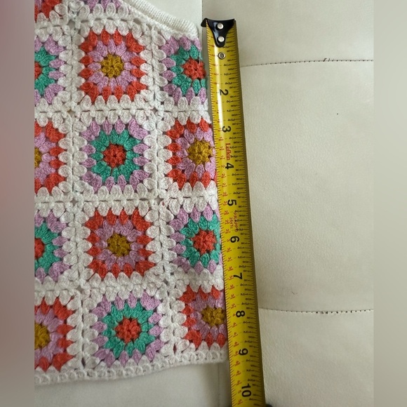 GIRLS YOUTH KNIT GRANNY SQUARE Tank top size large (10/12) - Picture 6 of 9